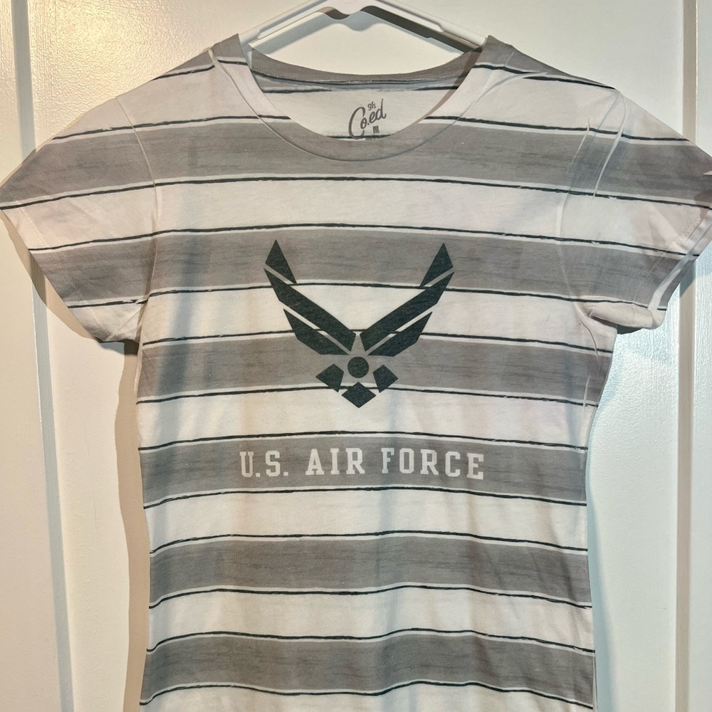 Striped graphic tshirt, medium
